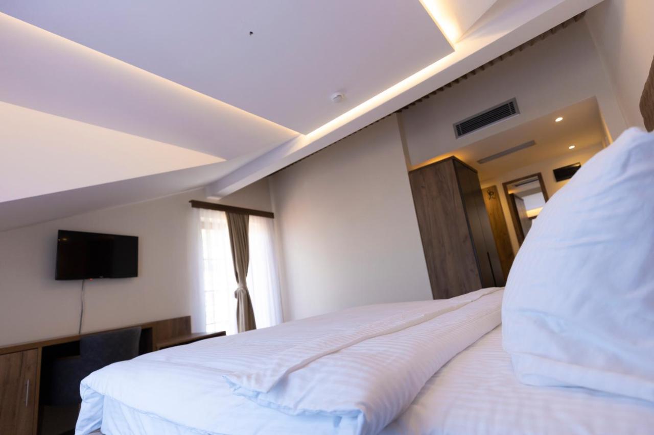 Hotel Castello Призрен Екстериор снимка